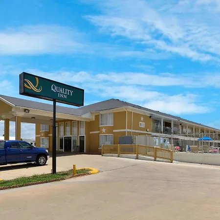 Quality Inn Gonzales-2