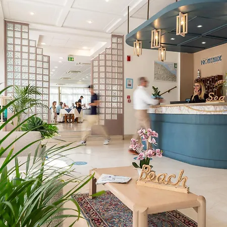 Amadei Hotel Promenade-3
