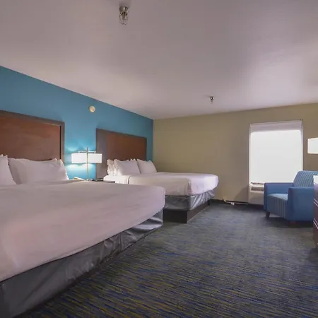 Holiday Inn Express & Suites Fayetteville University Of Arkansas Area By Ihg-3