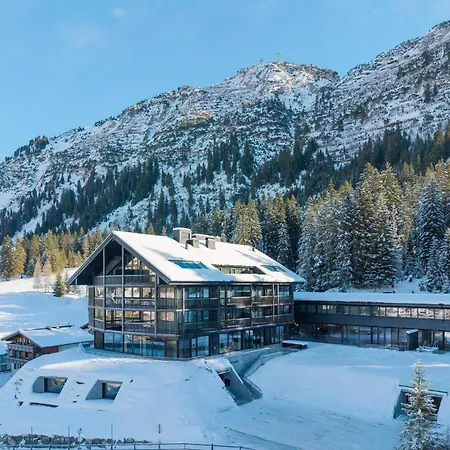 Hotel Kristberg In Lech With Spa, Outdoor Pool And View-3