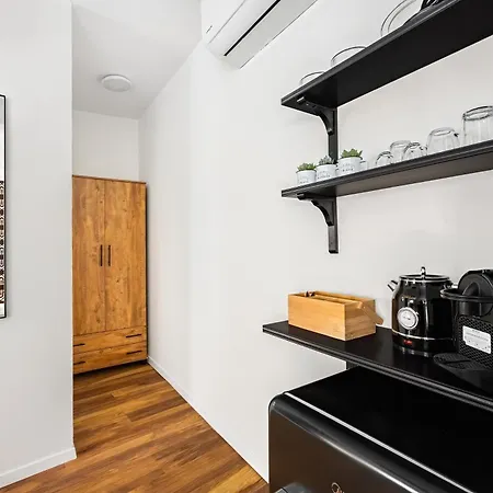 One Apartments Tlv-2