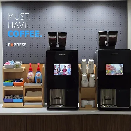 Holiday Inn Express & Suites Crossville By Ihg-3