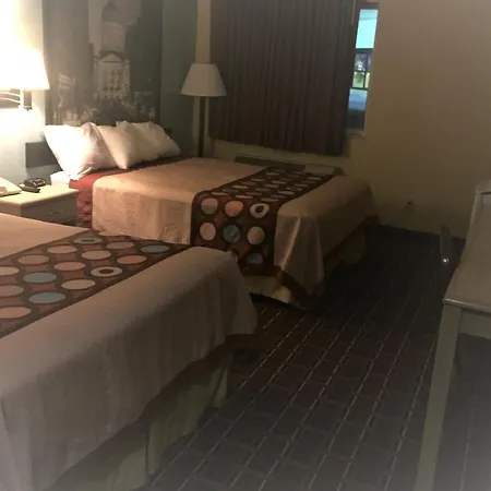 Super 8 By Wyndham Martinsville-3