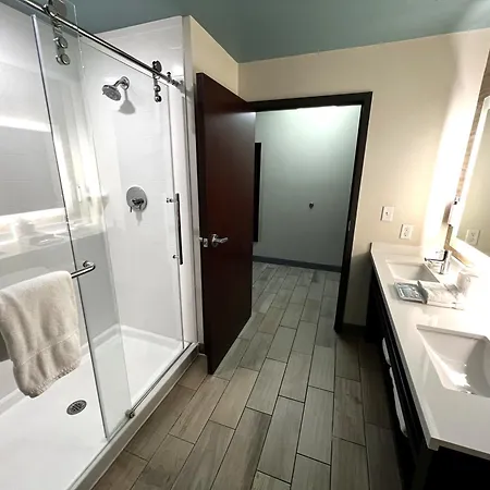 Marina Bay Hotel & Suites, An Ascend Collection Hotel-2