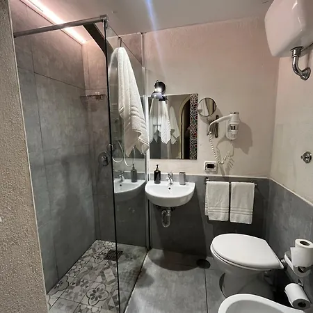 H Rooms Boutique Hotel-3