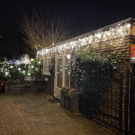 Cottage 44 - Free Parking!-2