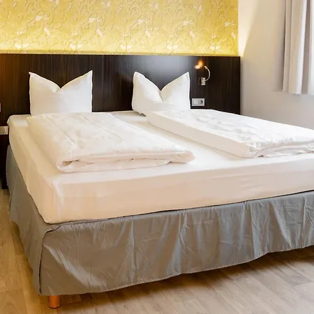 Hotel 22-3