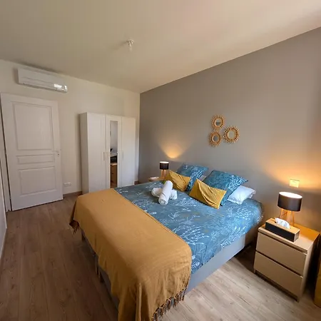 Maison De La Tour-2