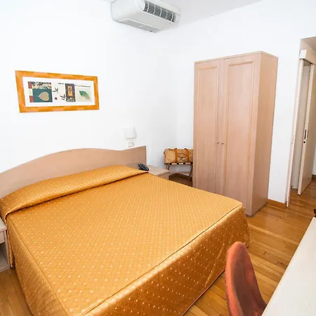 Hotel La Colonna-2