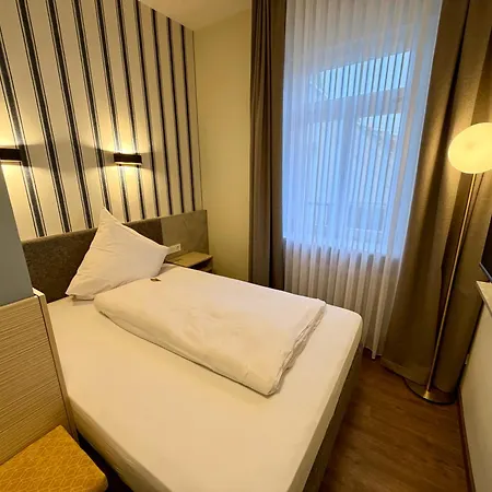 Hotel Am Kornmarkt-2