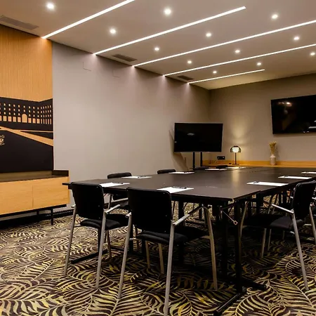 Motel One Plaza de España-2