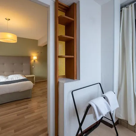 Hotel De La Route Verte-3