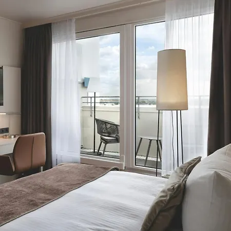 Leonardo Hotel Heidelberg City Center-3