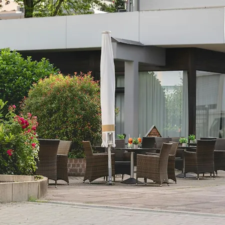 Leonardo Hotel Heidelberg City Center-3