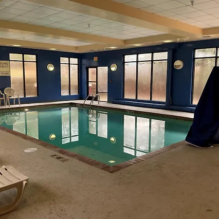 Hampton Inn & Suites Mccomb-2