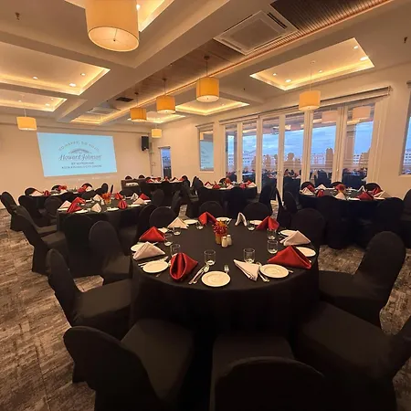 Howard Johnson By Wyndham Kota Kinabalu City Centre, Formerly Hotel Shangri-La Kota Kinabalu-3