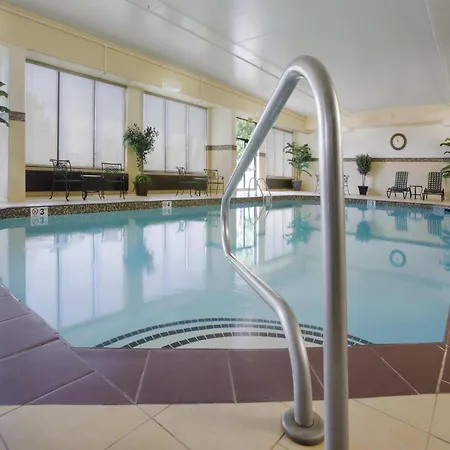 Embassy Suites Charleston-3