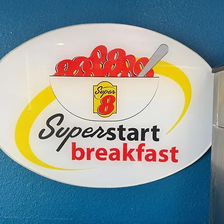 Super 8 By Wyndham Biloxi At The Beach-3