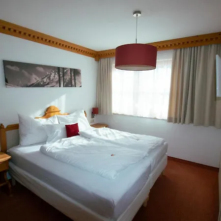 Aparthotel Alpin Life-2