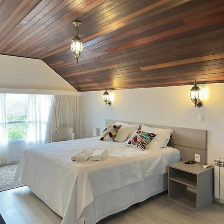 Letto Hotel Flores da Cunha-3