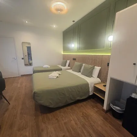 Hostal Main Street Madrid-3