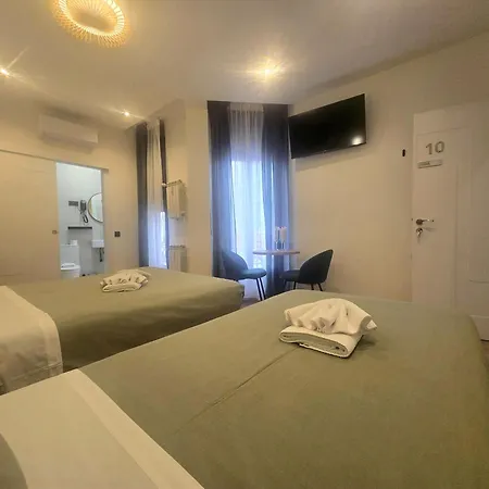 Hostal Main Street Madrid-2