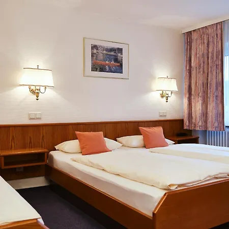 Hotel Am Steinberg-3