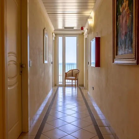 Hotel Baia-3