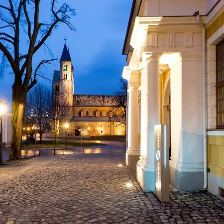 Motel One Magdeburg-3