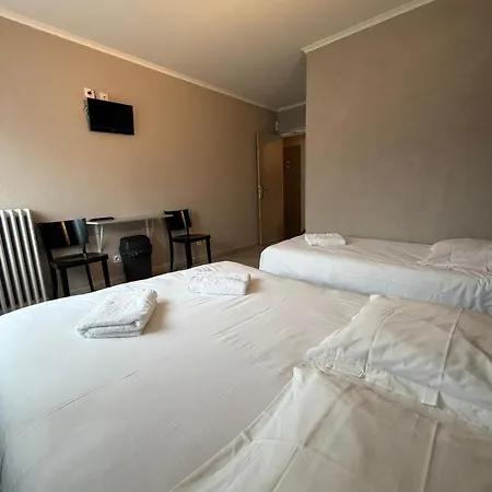 GOOD NIGHT HÔTEL By L'excess-2