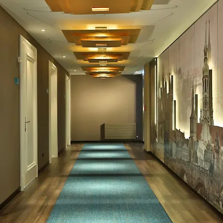Motel One Prague-Florentinum-2