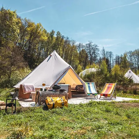 Daft Hotel & Glamping-3