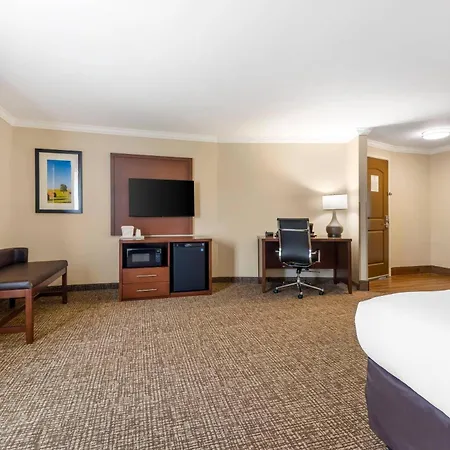 Comfort Suites Elizabethtown-2