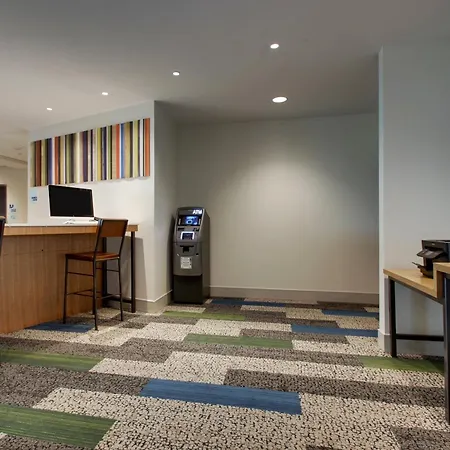 Holiday Inn Express & Suites - Elizabethtown North By Ihg-2