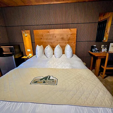 Alpine Lodge-3