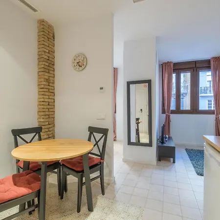 Modern Apartment Close To City Centre-3