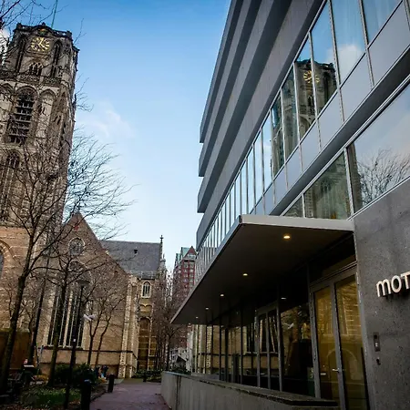 Motel One Rotterdam-2