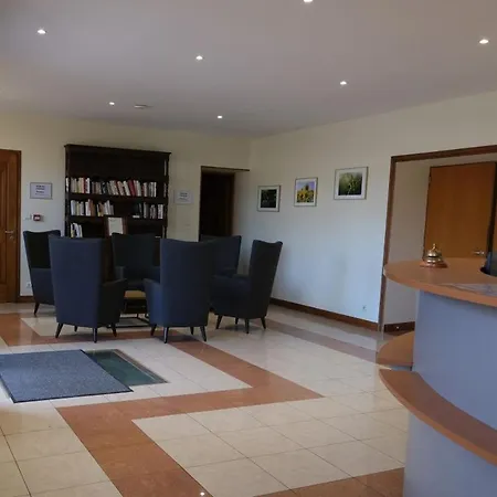 Hotel De La Gare-2