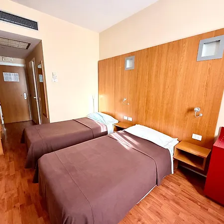 Executive Hotel-2