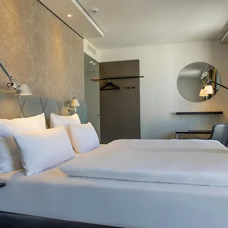 Motel One München Sendlinger Tor-3