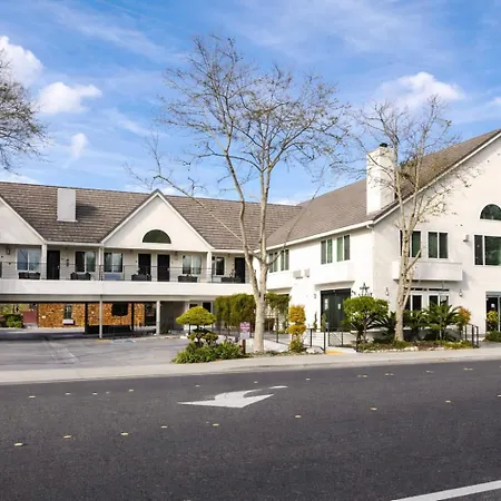 Aggie Inn, An Ascend Collection Hotel-3