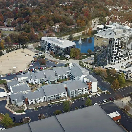 Courtyard St. Louis Creve Coeur-2
