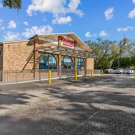 Ramada By Wyndham Temple Terrace/Tampa North-2