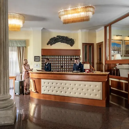 Hotel Athena-3