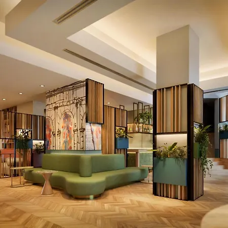 Hilton Garden Inn Rome Colosseum-3