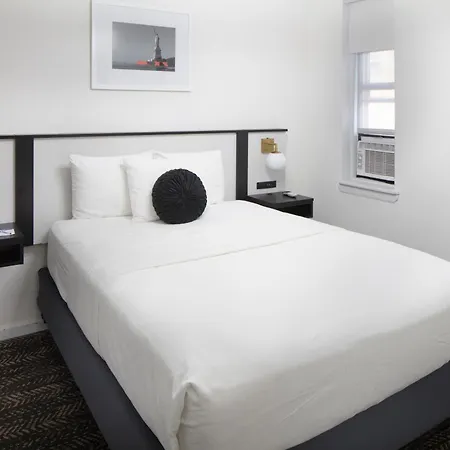 Ramada By Wyndham Jersey City-2