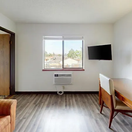 Oscoda Lakeside Hotel-3