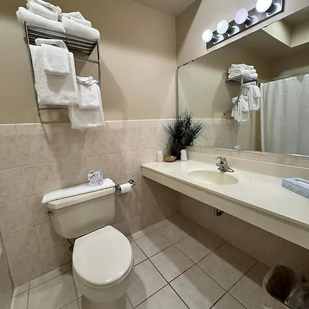 Ebb Tide Suites-3