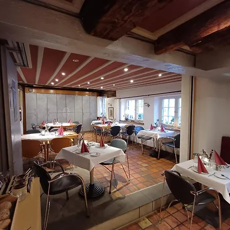 Hotel Schiefes Haus-2