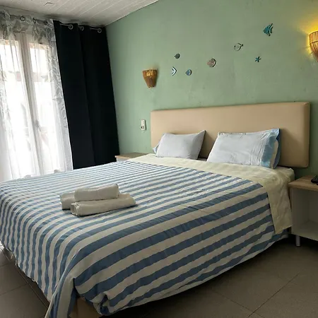 P&R hostals Maria Rosa-2